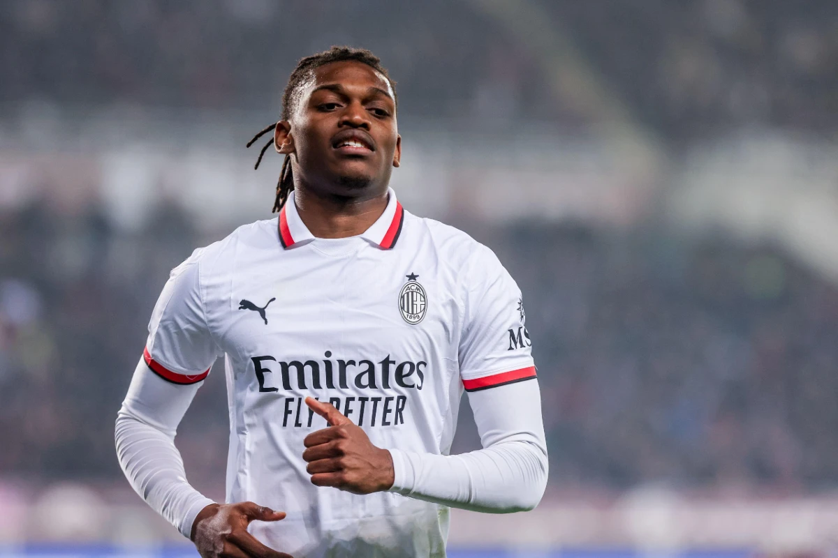 Milan AC: Vers une guerre entre les 2 Manchester pour Rafael Leao