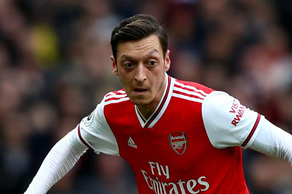 La surprenante nouvelle carrière de Mesut Özil