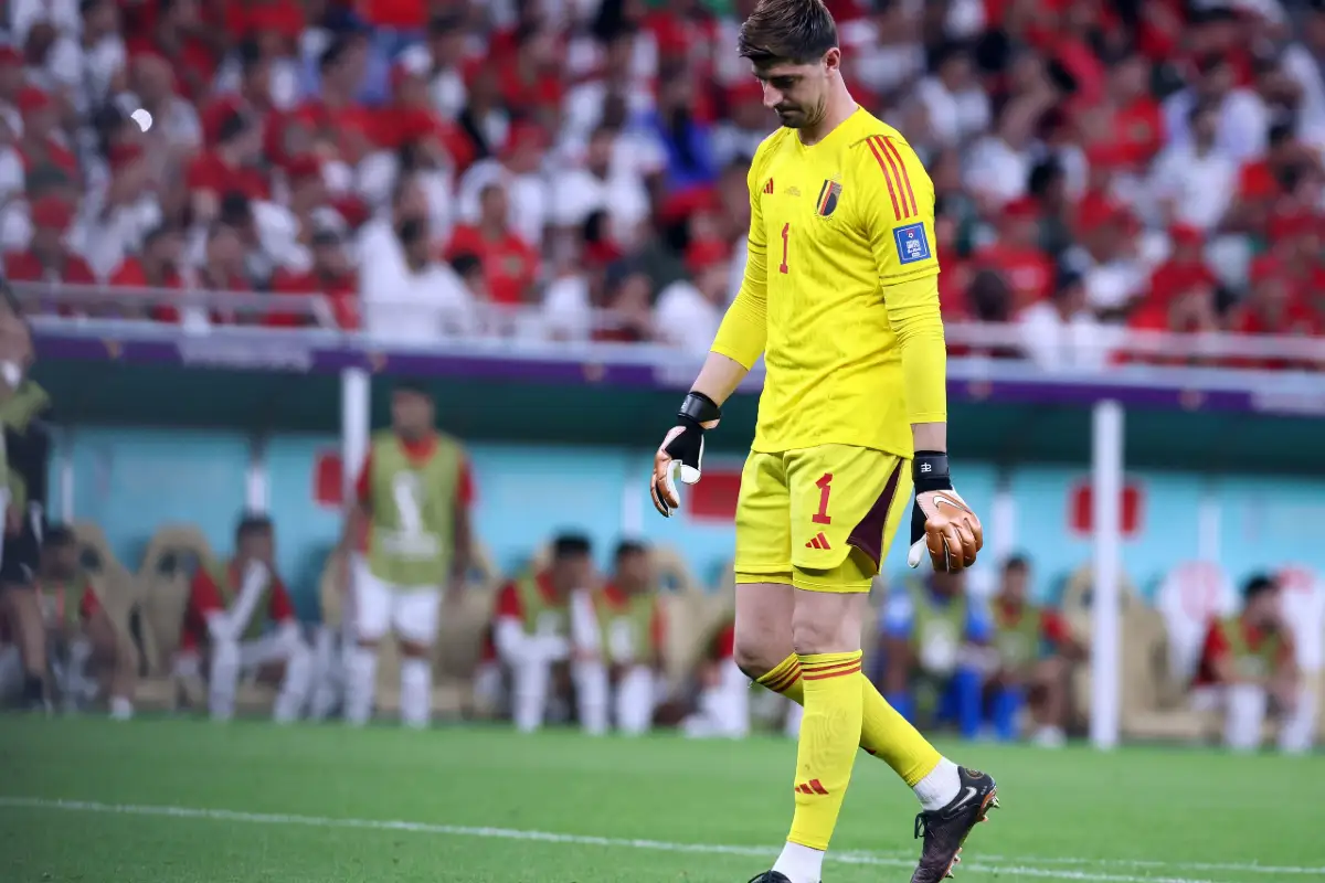 Belgique : Courtois provoque un coup de tonnerre en sélection