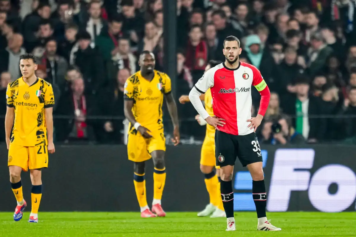 Feyenoord : Hancko fait une promesse à la Juventus