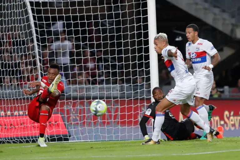 OL : Un ancien joueur du club rappelé en sélection